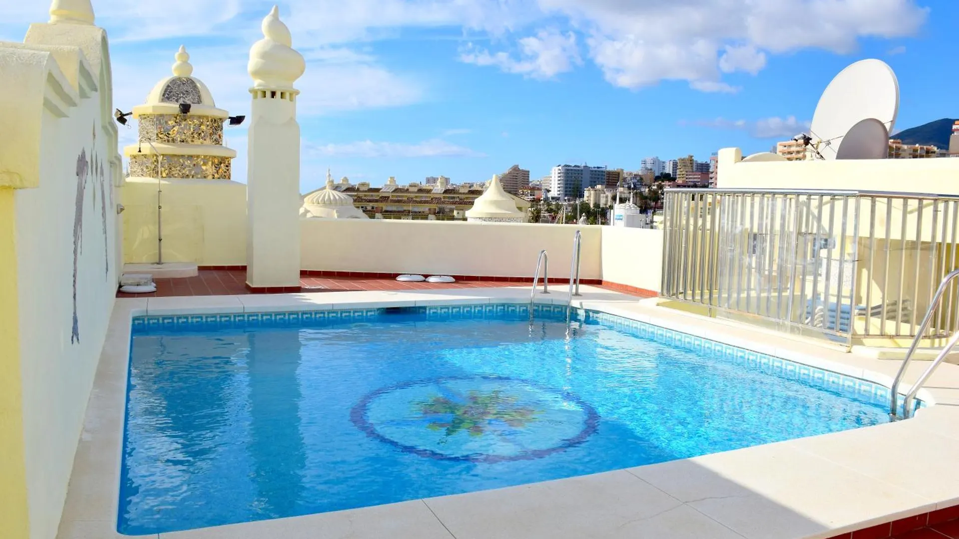 Cozy Corner 2 Bedroom Apartment On New Island Complex In Marina Harbour Benalmadena