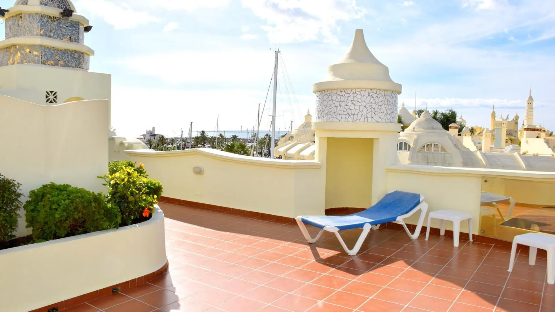Cozy Corner 2 Bedroom Apartment On New Island Complex In Marina Harbour Benalmadena