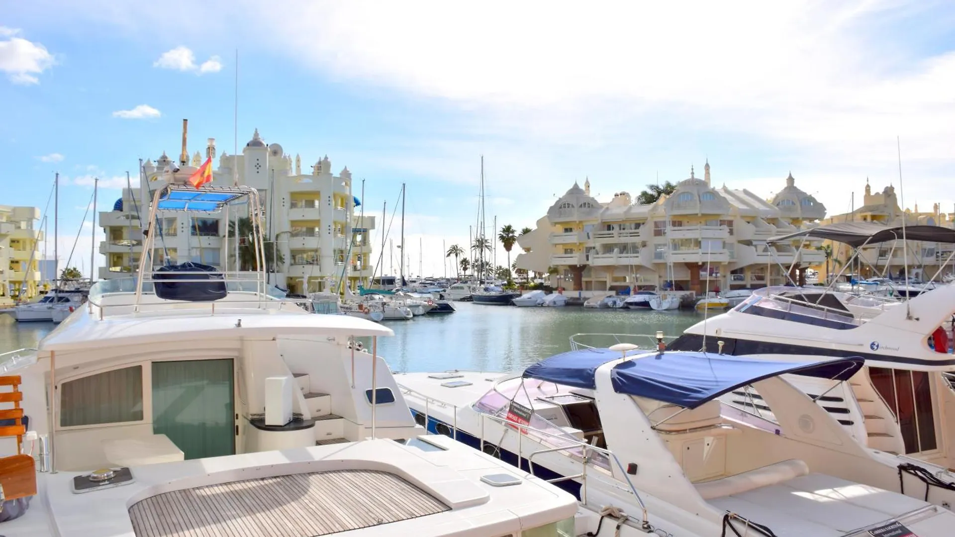 Cozy Corner 2 Bedroom Apartment On New Island Complex In Marina Harbour Benalmádena