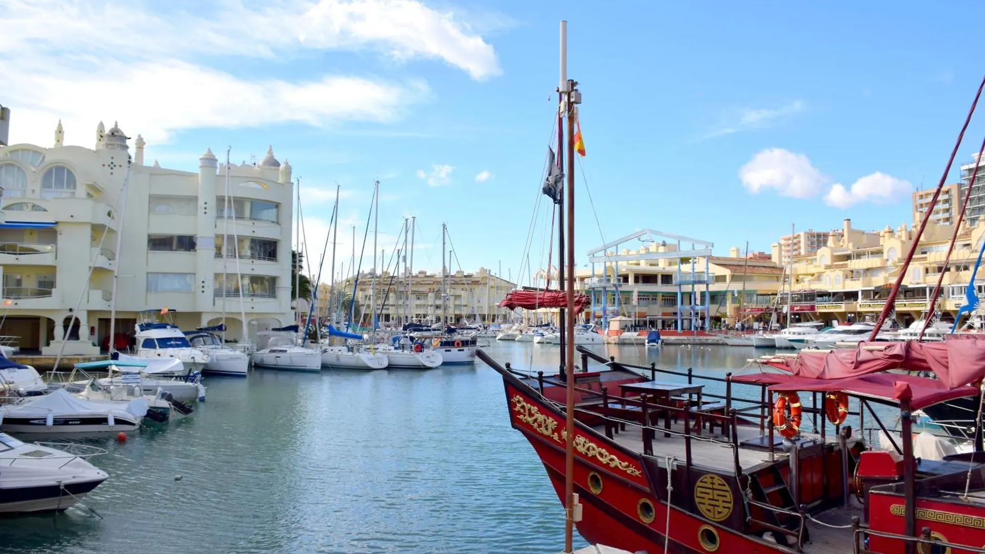 Cozy Corner 2 Bedroom Apartment On New Island Complex In Marina Harbour Benalmadena