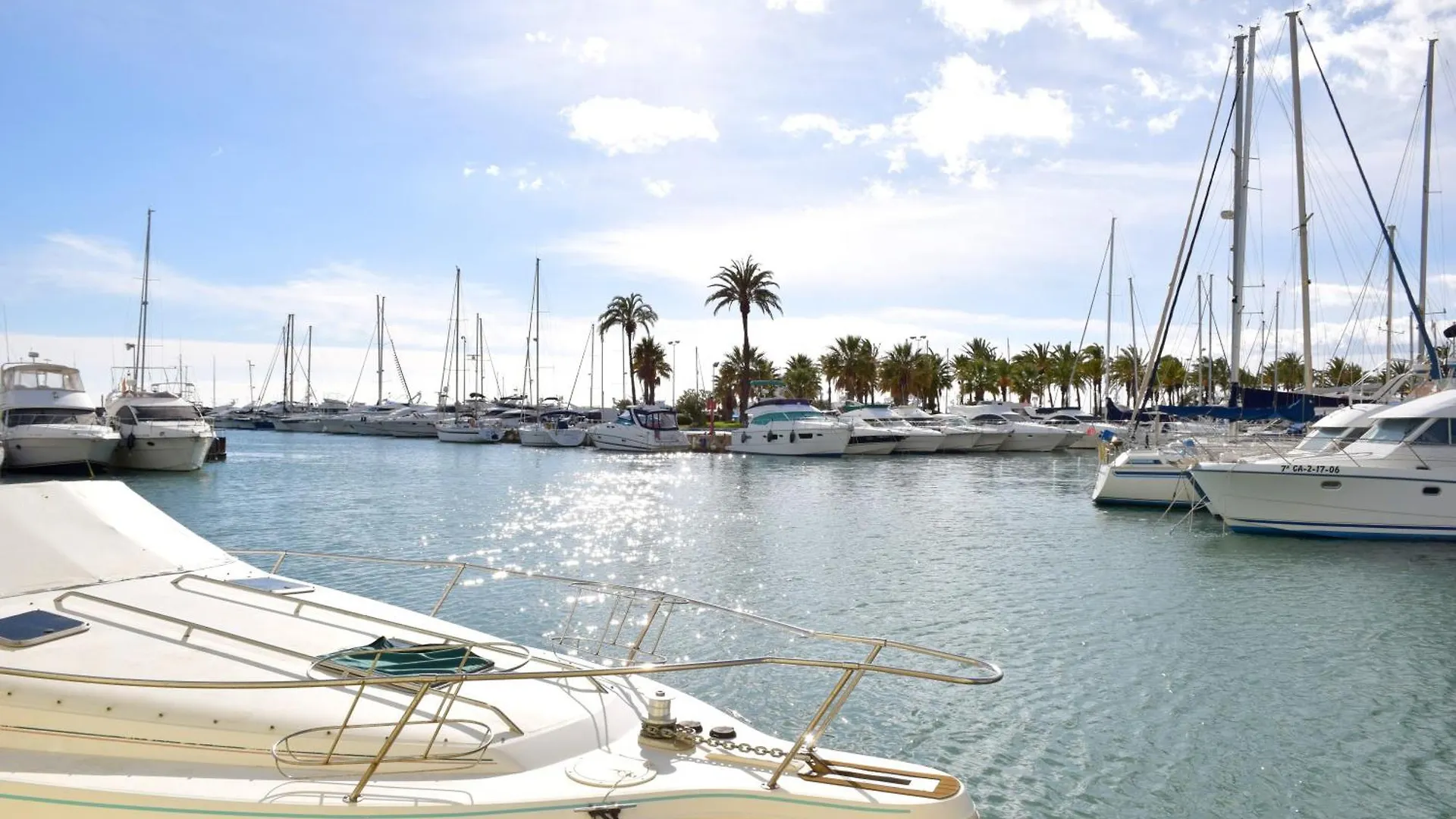 Cozy Corner 2 Bedroom Apartment On New Island Complex In Marina Harbour Benalmádena