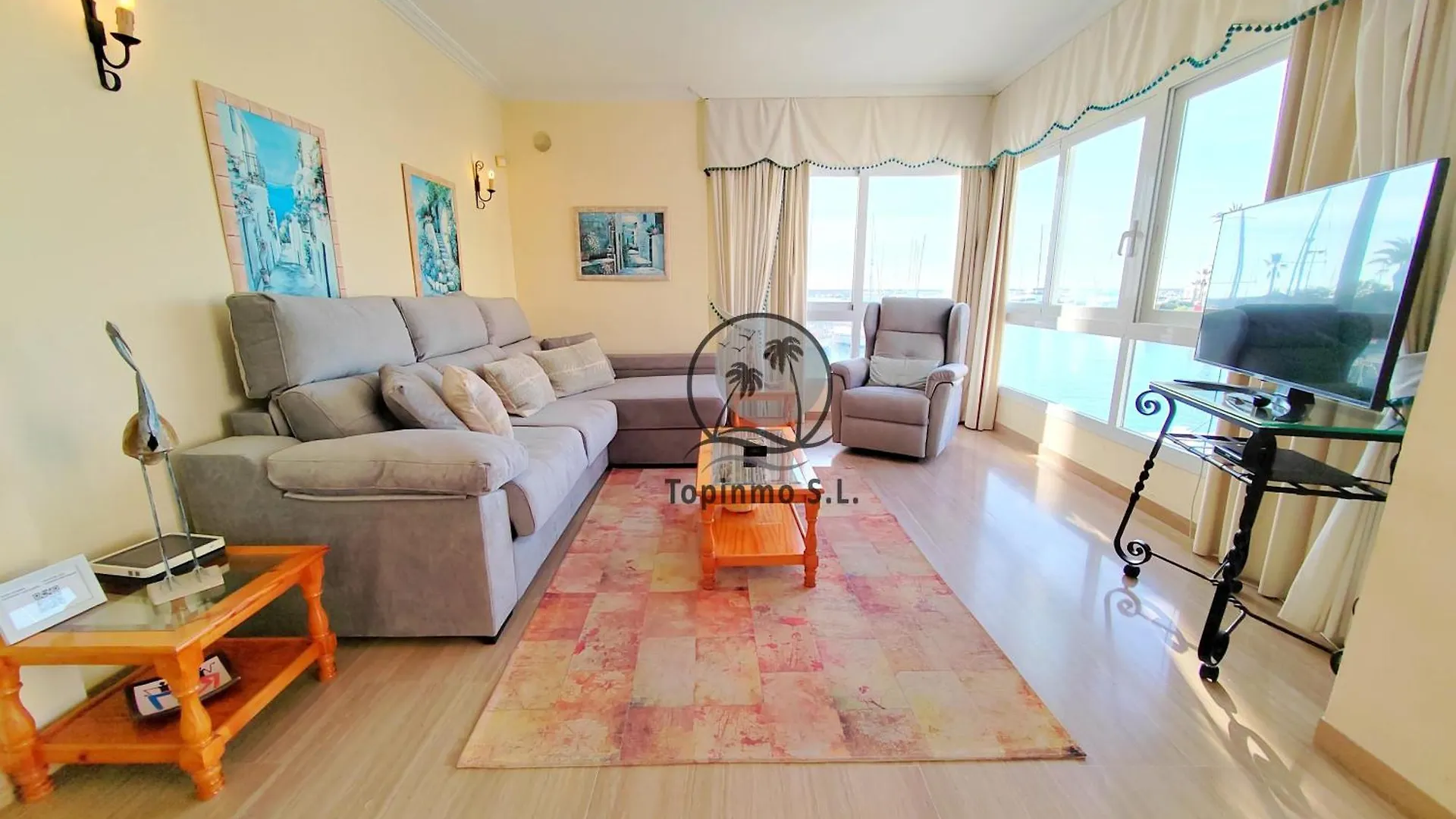 Cozy Corner 2 Bedroom Apartment On New Island Complex In Marina Harbour Benalmádena 0*,  Španělsko